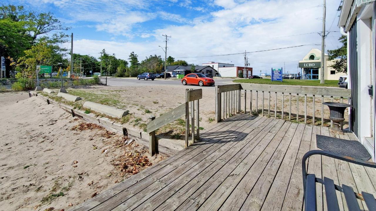 Main Beach River Retreat - Wasaga Beach 1 - Main Strip - 93 Mosley St Exteriér fotografie