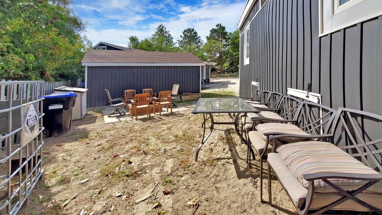 Main Beach River Retreat - Wasaga Beach 1 - Main Strip - 93 Mosley St Exteriér fotografie